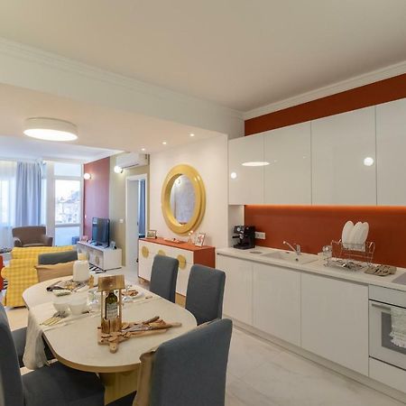 Vitosha Blvd 3-Bedroom, 2-Bathroom Lux Suite Sofia Buitenkant foto