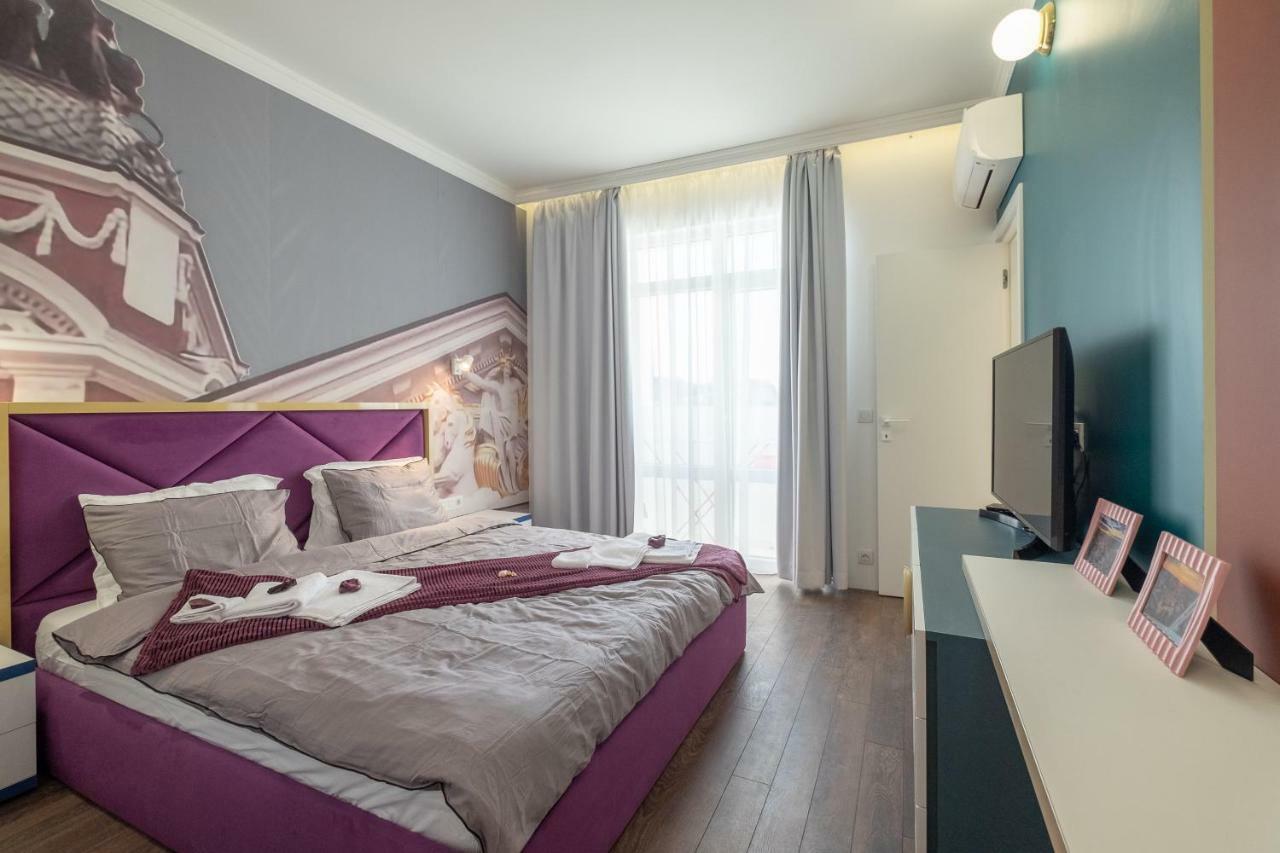 Vitosha Blvd 3-Bedroom, 2-Bathroom Lux Suite Sofia Buitenkant foto