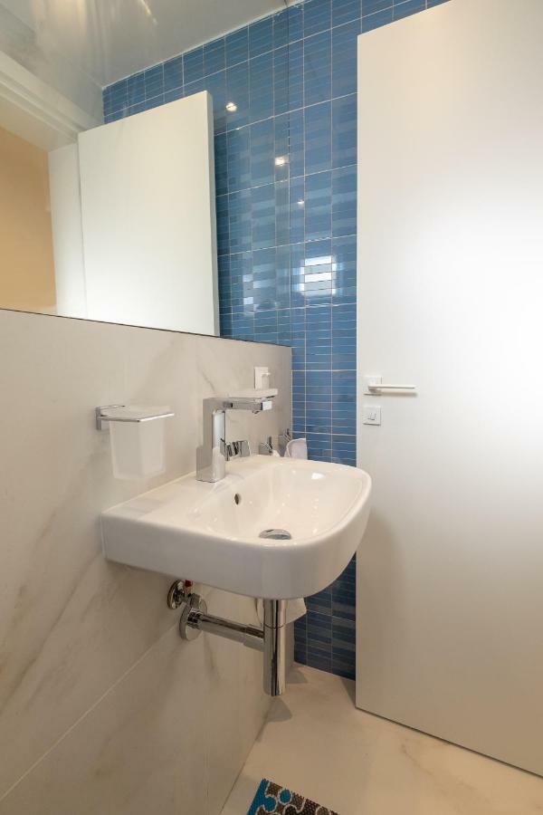 Vitosha Blvd 3-Bedroom, 2-Bathroom Lux Suite Sofia Buitenkant foto