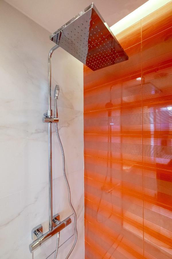 Vitosha Blvd 3-Bedroom, 2-Bathroom Lux Suite Sofia Buitenkant foto